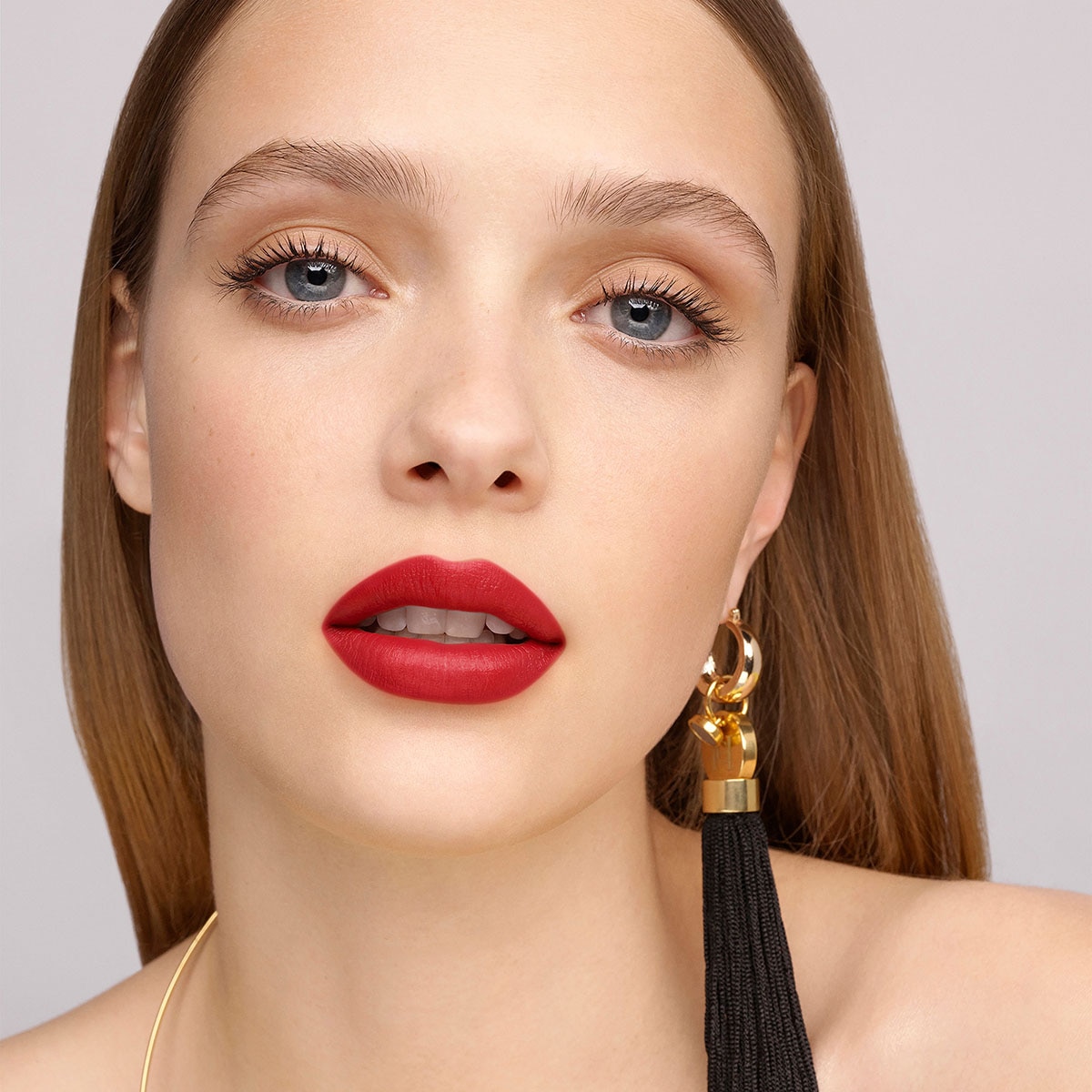 FABULOUS KISS LIPSTICK BLUR MATTE (LABIAL EFECTO MATE)
